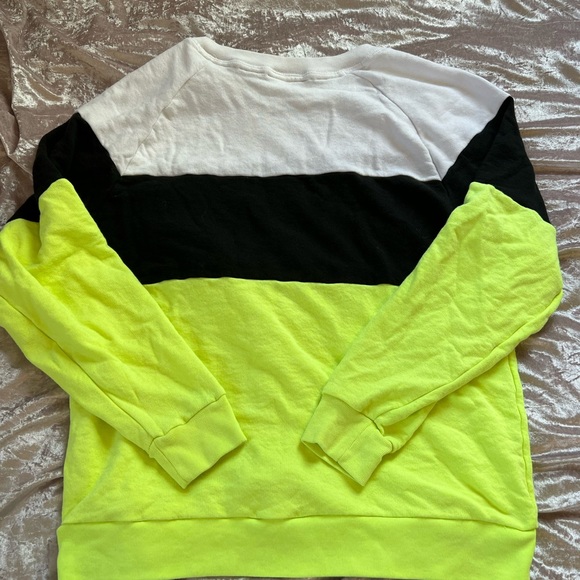 PINK by Victoria’s Secret crewneck sweatshirt - Picture 2 of 3